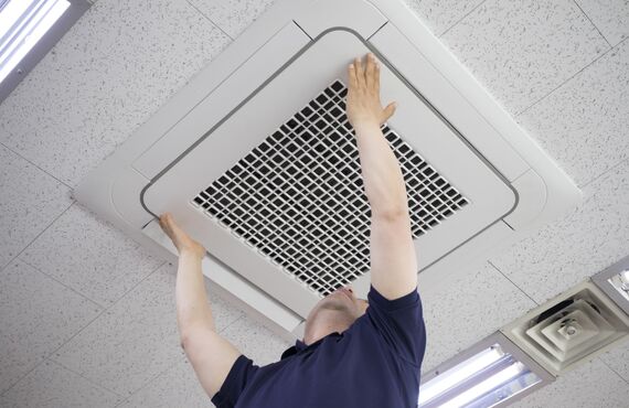 埋め込み式でも安心しての対応 | 分解洗浄や点検で訪問する鹿屋市のエアコンクリーニング大空